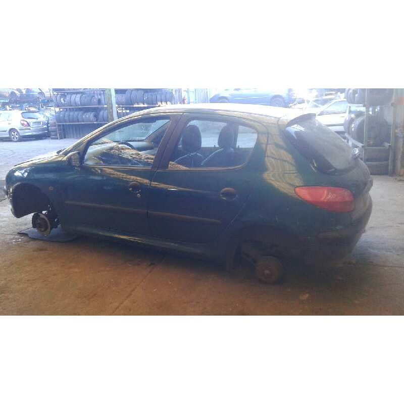 peugeot 206 berlina del año 2000