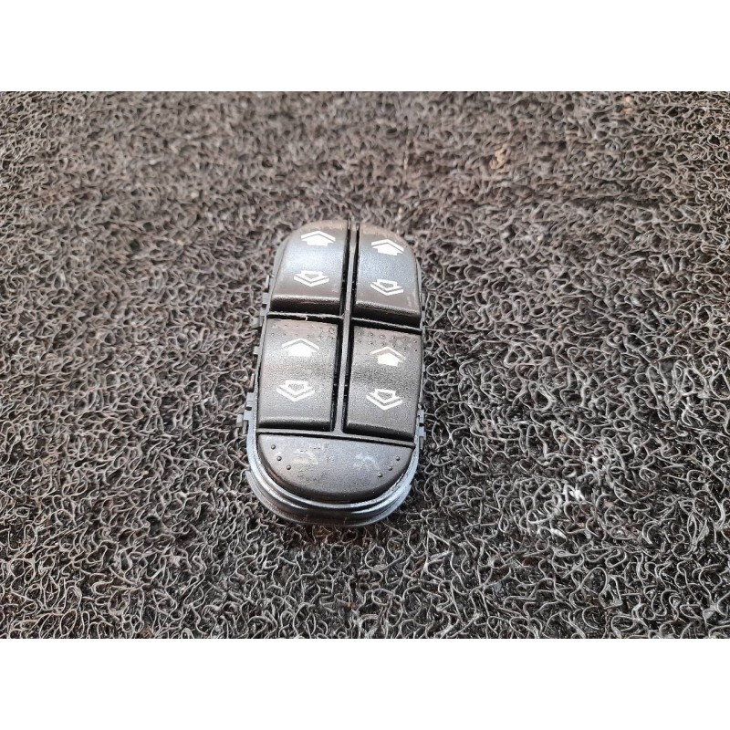 Recambio de mando elevalunas delantero izquierdo para ford focus berlina (cak) ghia referencia OEM IAM 98AB14A132DE  