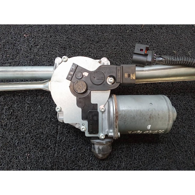 Recambio de motor limpia delantero para ford c-max trend referencia OEM IAM V16333 - Blanco 4