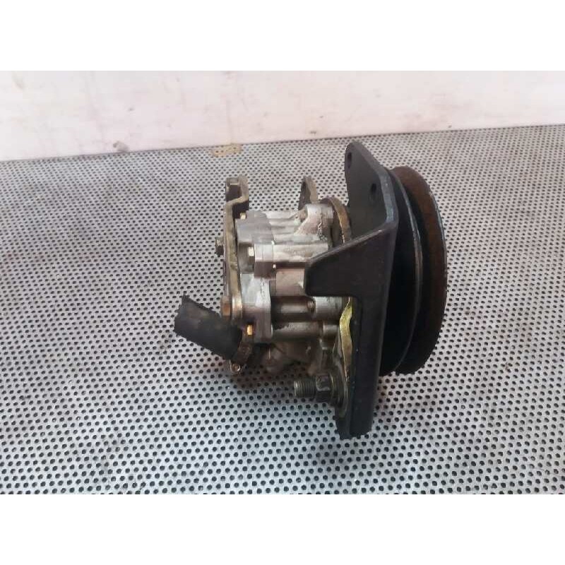Recambio de bomba direccion para nissan atleon 120 referencia OEM IAM - Blanco 2
