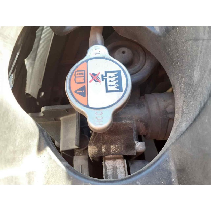 Recambio de radiador agua para kia sportage drive 4x2 referencia OEM IAM 2
