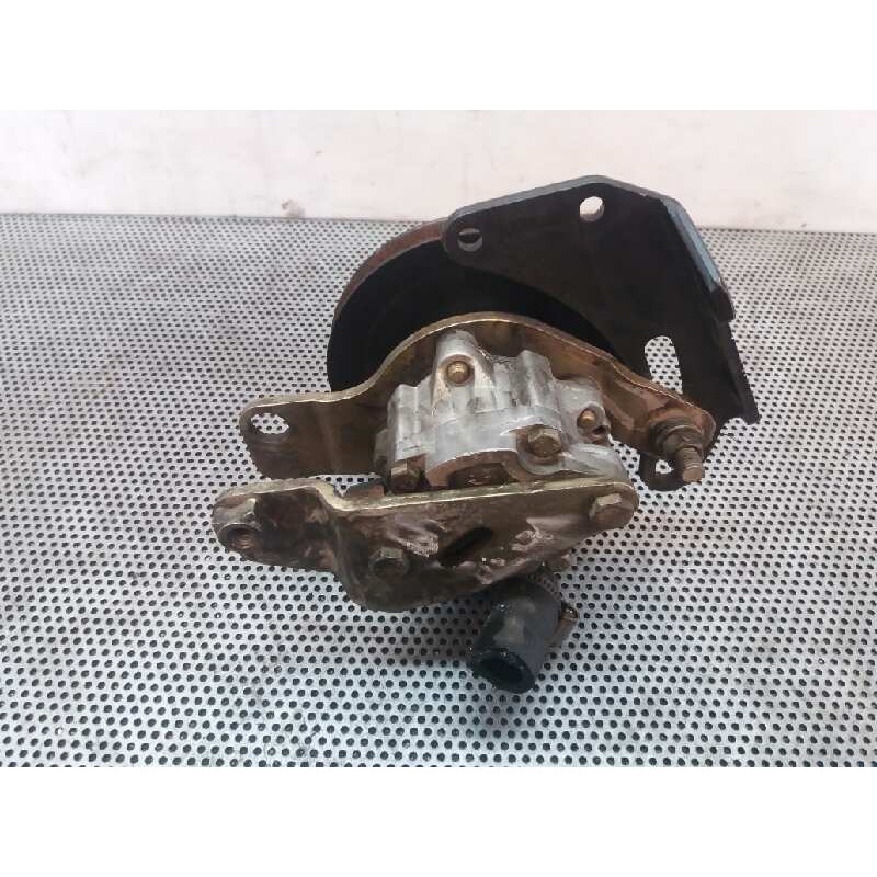 Recambio de bomba direccion para nissan atleon 120 referencia OEM IAM - Blanco 3