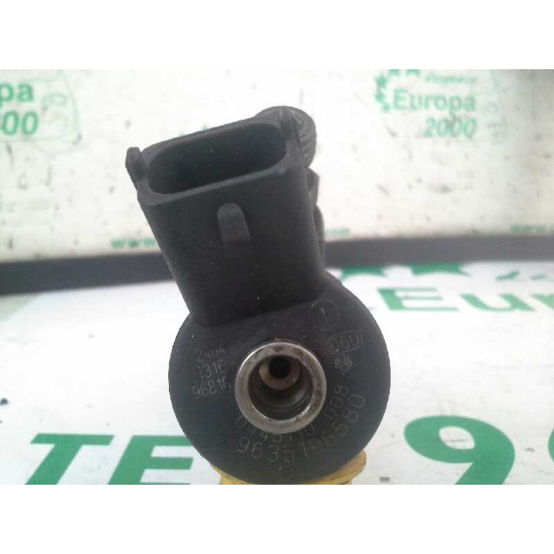 Recambio de inyector para peugeot 206 berlina 2.0 hdi cat referencia OEM IAM 0445110008 9635196580 BOSCH 2