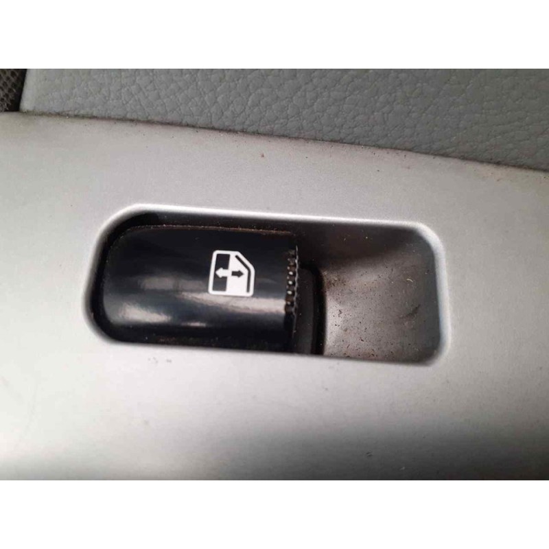 Recambio de mando elevalunas trasero izquierdo para hyundai santa fe (bm) 2.2 crdi comfort 4x4 referencia OEM IAM   