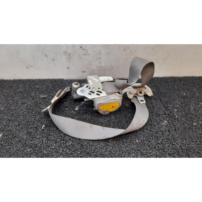 Recambio de cinturon seguridad delantero derecho para toyota prius (nhw20) sol referencia OEM IAM - Blanco 4
