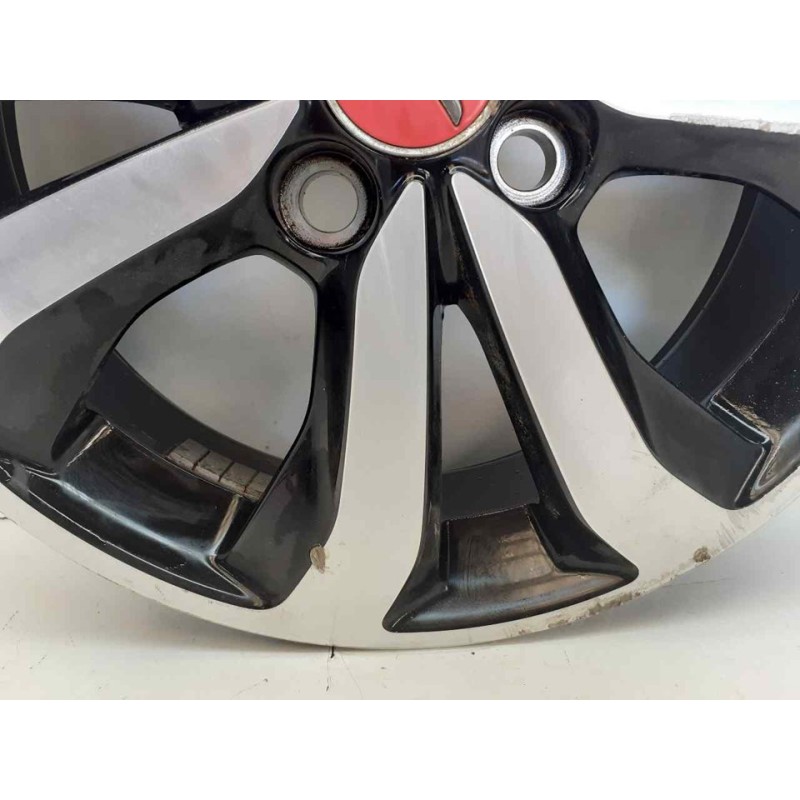 Recambio de llanta para citroën c1 feel referencia OEM IAM B000908077 - Blanco 2