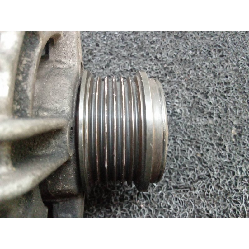 Recambio de alternador para volvo s60 berlina 2.4 d referencia OEM IAM 0124525029 8676498 - Negro 2