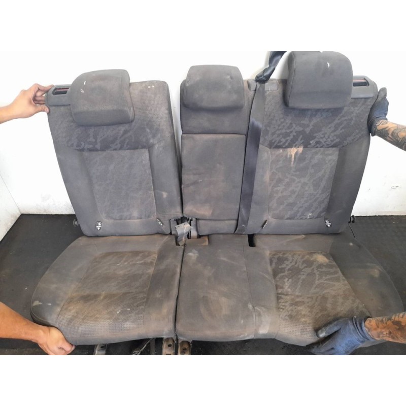 Recambio de asientos traseros para peugeot 3008 active referencia OEM IAM   