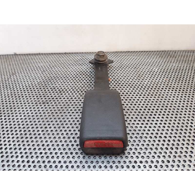 Recambio de enganche cinturon delantero derecho para mazda 6 berlina (gg) 2.0 diesel cat referencia OEM IAM - Negro 3