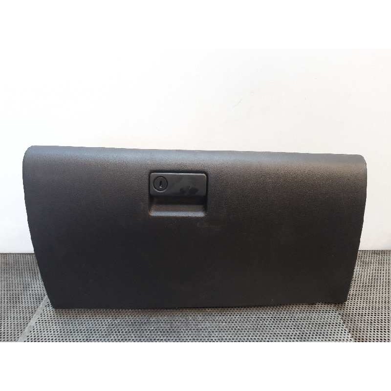 Recambio de guantera para mazda 6 berlina (gg) 2.0 diesel cat referencia OEM IAM   