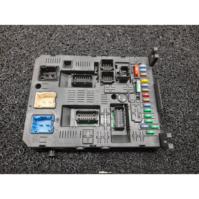 Recambio de caja reles / fusibles para peugeot 3008 active referencia OEM IAM   