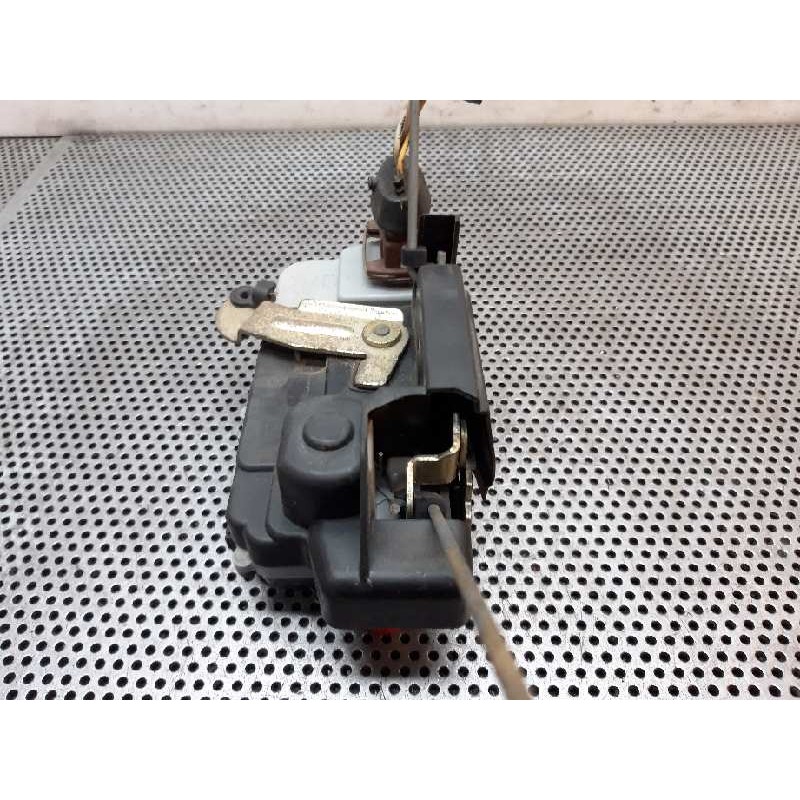 Recambio de cerradura puerta trasera derecha para peugeot 406 berlina (s1/s2) srdt referencia OEM IAM 4