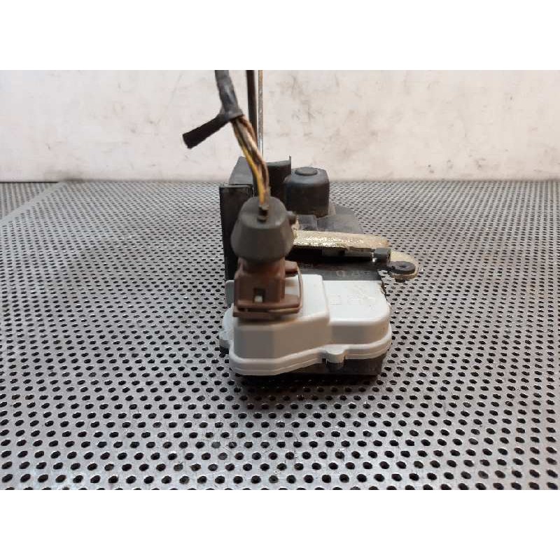Recambio de cerradura puerta trasera derecha para peugeot 406 berlina (s1/s2) srdt referencia OEM IAM 5