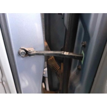 RETENEDOR PUERTA DELANTERA DERECHA 