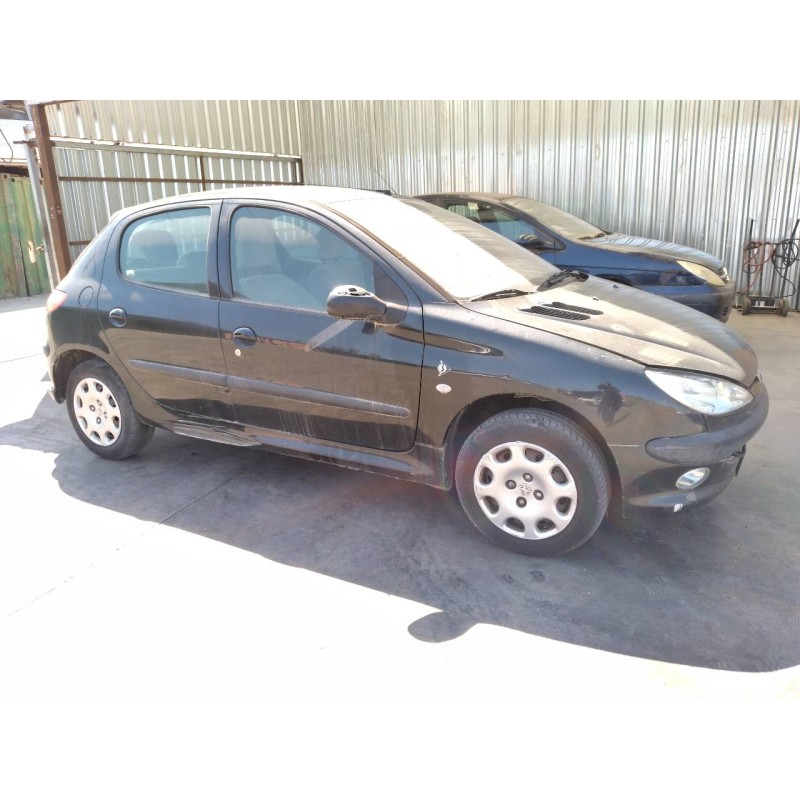 peugeot 206 berlina del año 2004