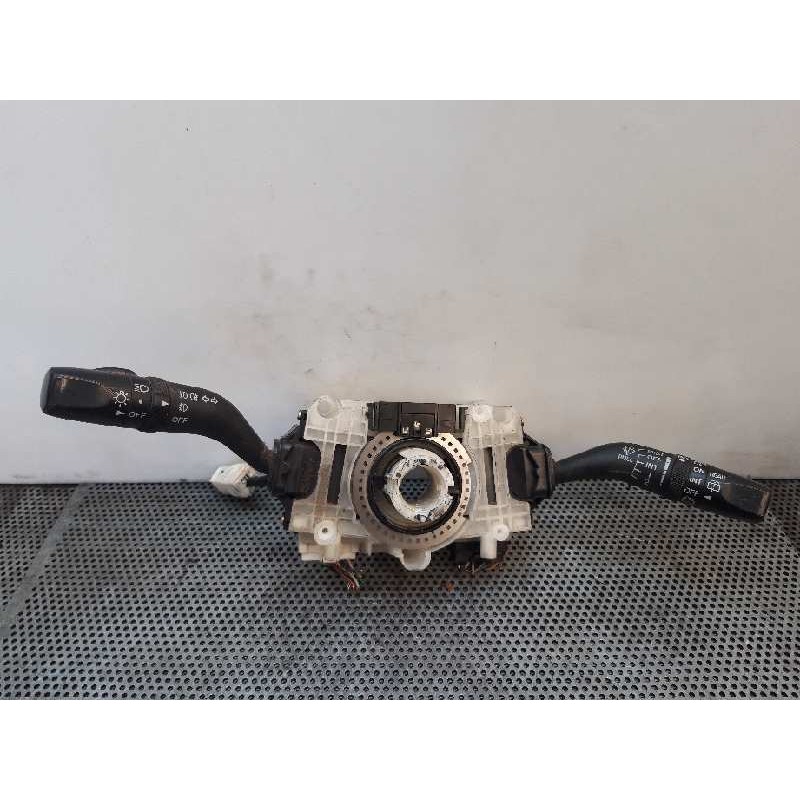 Recambio de mando luces para mazda 6 berlina (gg) 2.0 diesel cat referencia OEM IAM 17D319  