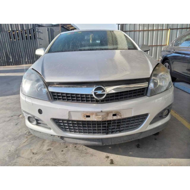 opel astra gtc del año 2007