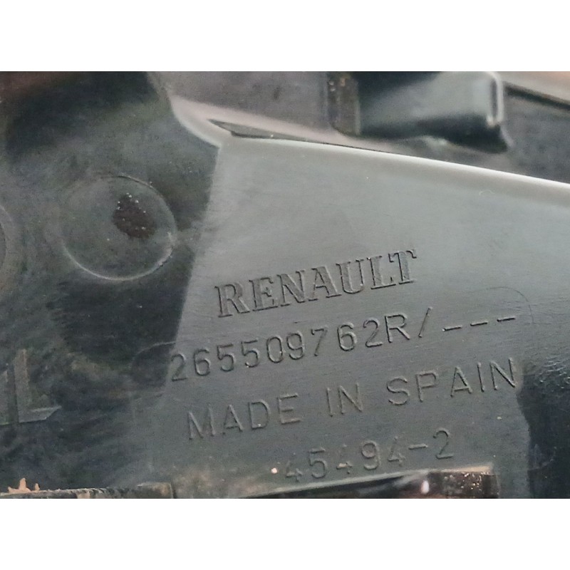 Recambio de piloto trasero derecho para renault captur zen referencia OEM IAM 265509762R - Blanco 2