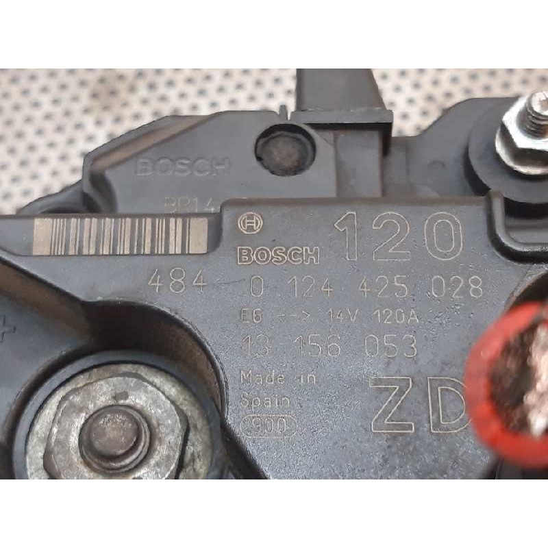 Recambio de alternador para opel astra h berlina enjoy referencia OEM IAM 0124425028 BOSCH 2
