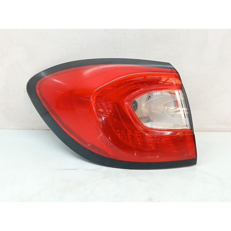 Recambio de piloto trasero izquierdo para renault captur zen referencia OEM IAM 265557367R  