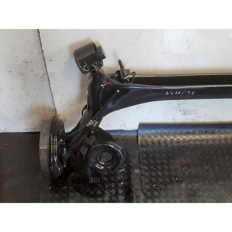 Recambio de puente trasero para volkswagen polo (9n3) united referencia OEM IAM - Rojo 5