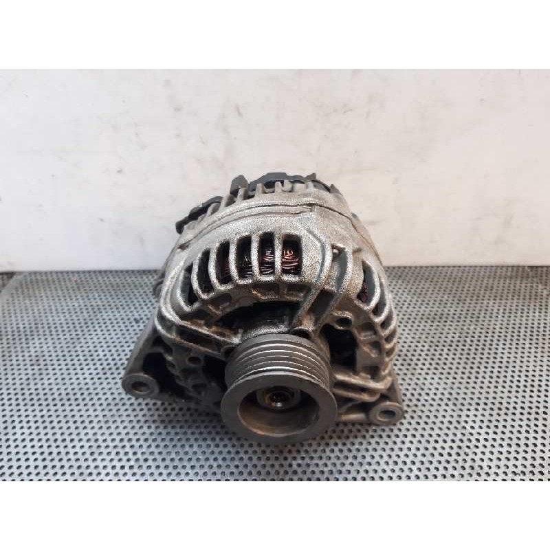 Recambio de alternador para opel astra h berlina enjoy referencia OEM IAM 0124425028 BOSCH 7