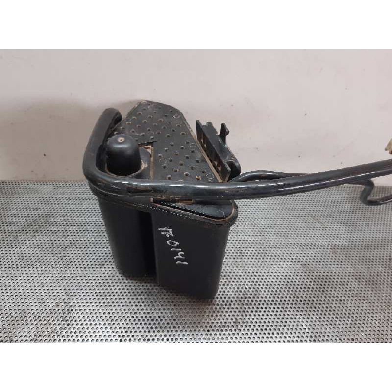 Recambio de filtro carbono activo para mercedes-benz clase gla (w156) gla 180 (156.942) referencia OEM IAM A2464702900  
