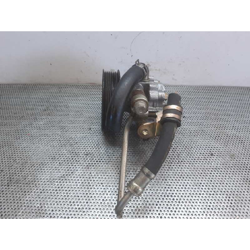 Recambio de bomba direccion para toyota avensis berlina (t25) 2.0 16v cat referencia OEM IAM U3K11967  U0B