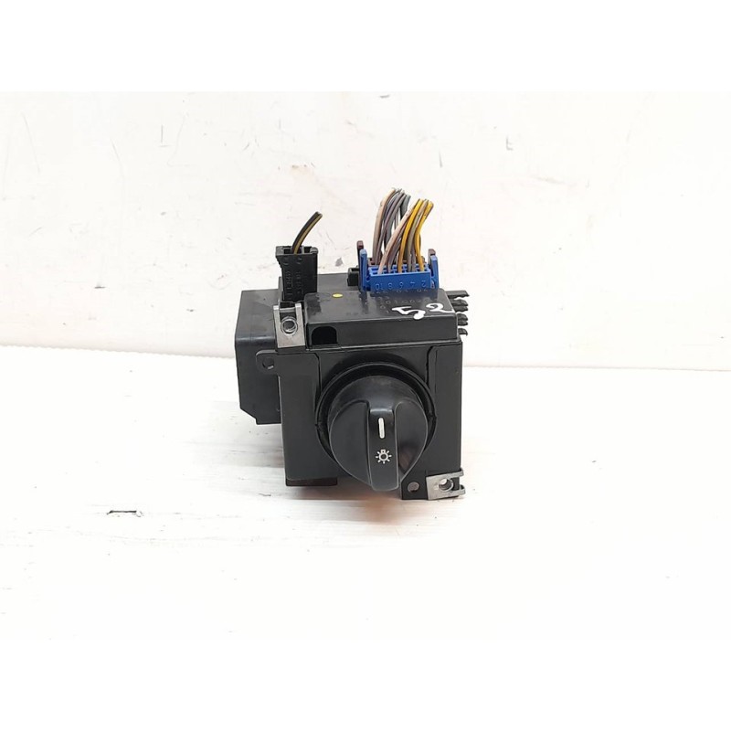 Recambio de mando luces para mercedes-benz clase a (w168) 190 (168.032) referencia OEM IAM 1685450104  