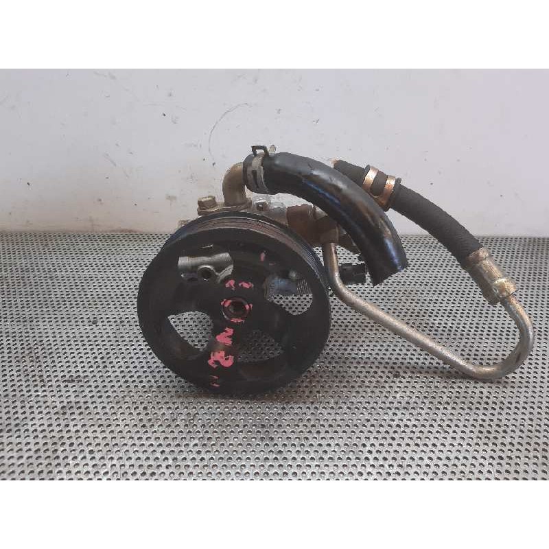 Recambio de bomba direccion para toyota avensis berlina (t25) 2.0 16v cat referencia OEM IAM U3K11967  U0B 2