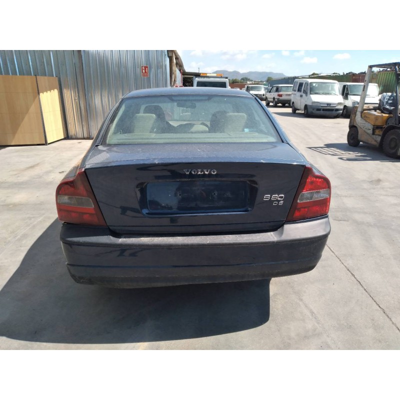 volvo s80 berlina del año 2002