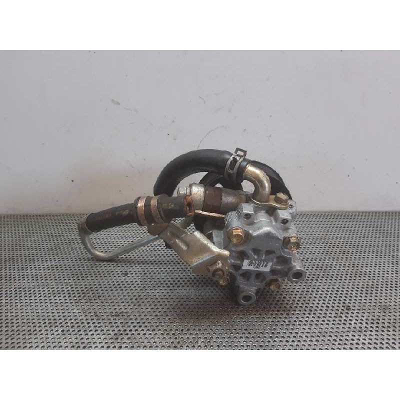 Recambio de bomba direccion para toyota avensis berlina (t25) 2.0 16v cat referencia OEM IAM U3K11967  U0B 3
