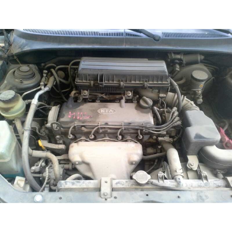 kia rio del año 2001