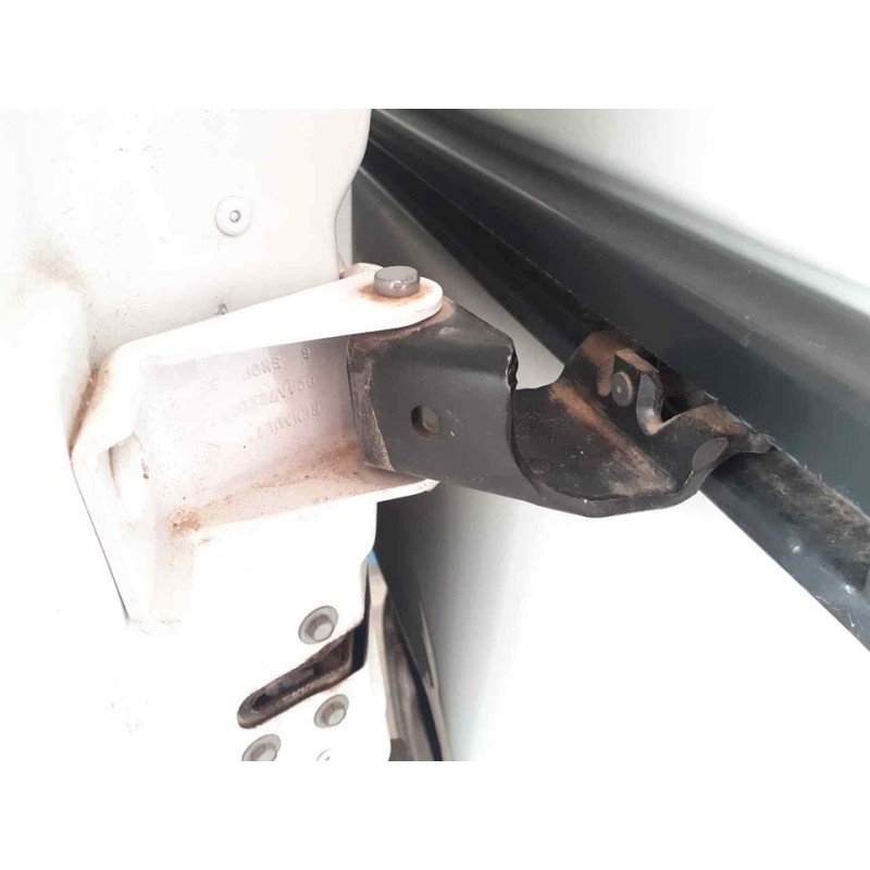 Recambio de soporte / guia puerta corredera para dacia dokker essential referencia OEM IAM   