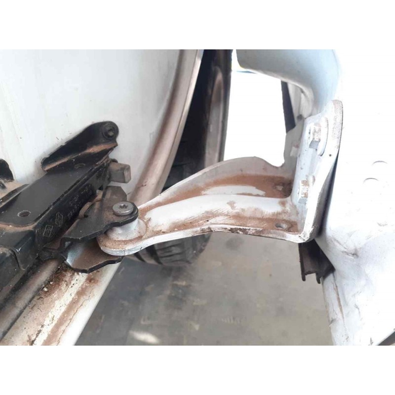 Recambio de soporte / guia puerta corredera para dacia dokker essential referencia OEM IAM   