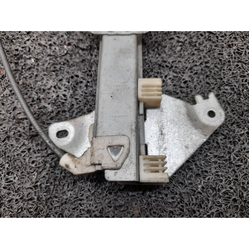 Recambio de elevalunas delantero derecho para nissan almera tino (v10m) referencia OEM IAM 400698T2 44830 2