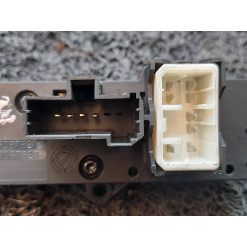 Recambio de warning para alfa romeo brera (177) 2.2 jts 16v selective sky view referencia OEM IAM 156067821 156067820 3