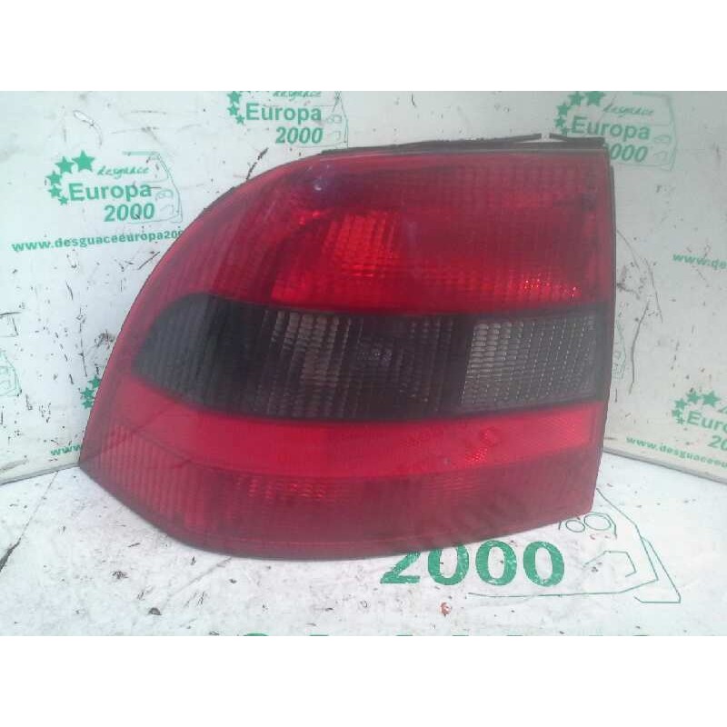 Recambio de piloto trasero izquierdo para opel vectra b berlina referencia OEM IAM  116346 