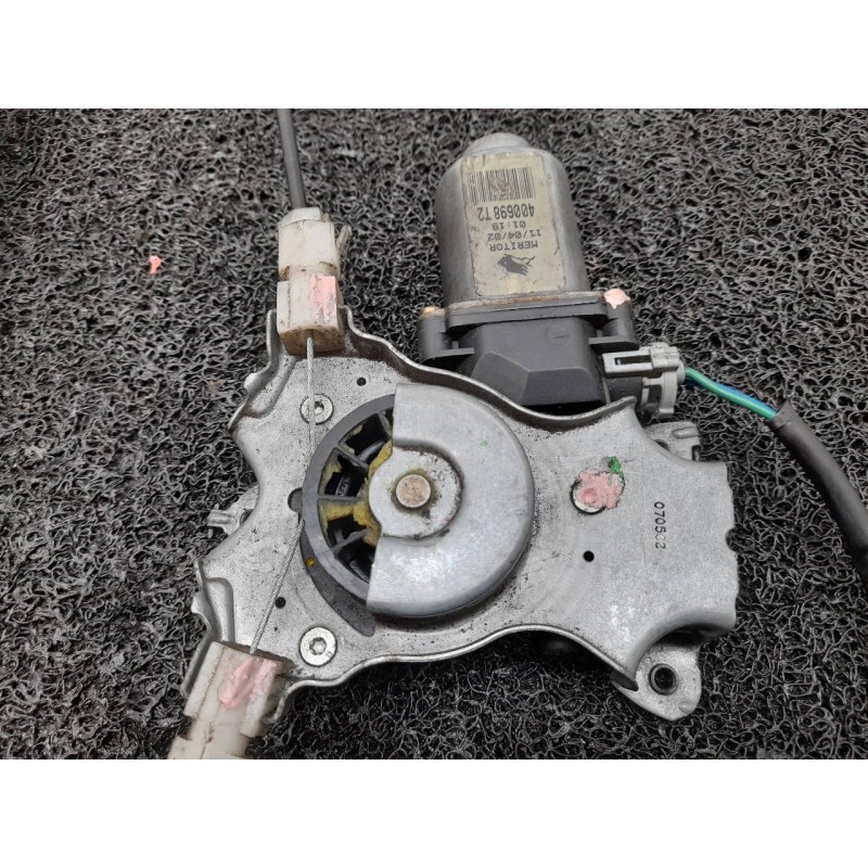 Recambio de elevalunas delantero derecho para nissan almera tino (v10m) referencia OEM IAM 400698T2 44830 6