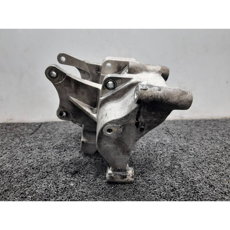 Recambio de tensor correa auxiliar para kia carens 2.0 crdi lx monovolumen referencia OEM IAM 2528127 3