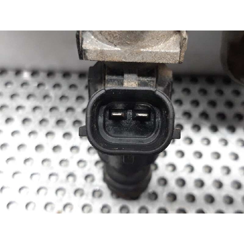 Recambio de rampa inyectora para hyundai getz (tb) 1.1 básico referencia OEM IAM - Negro 4