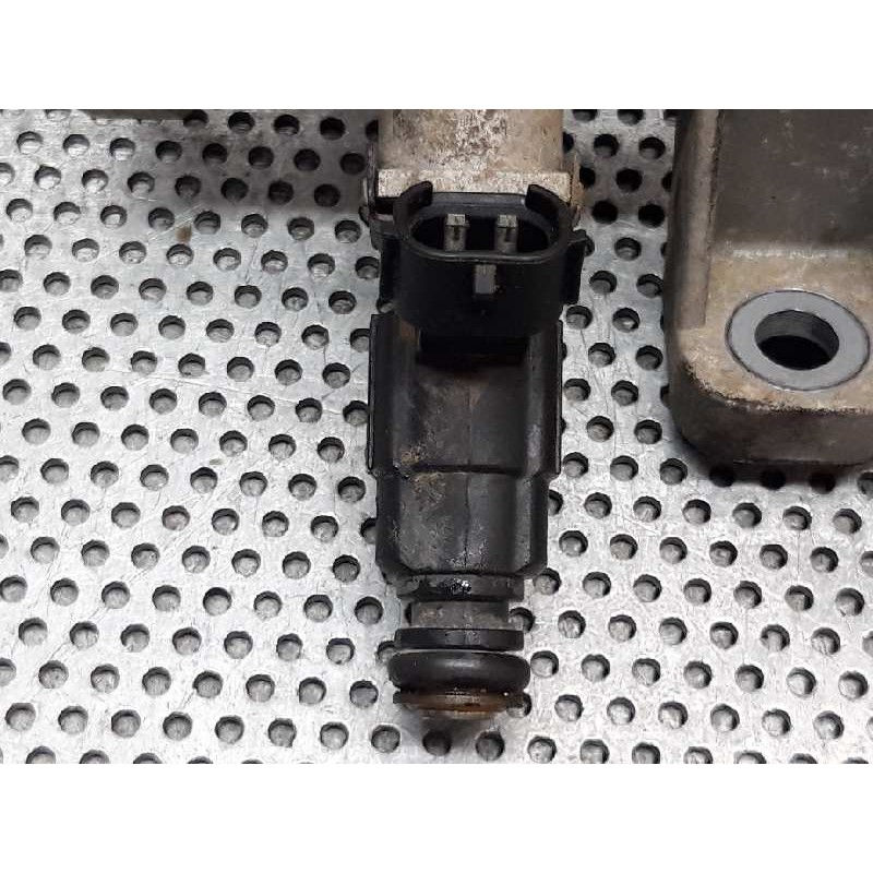 Recambio de rampa inyectora para hyundai getz (tb) 1.1 básico referencia OEM IAM - Negro 5