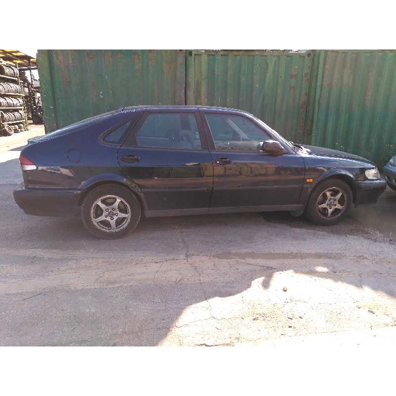 saab 9-3 berlina del año 2000