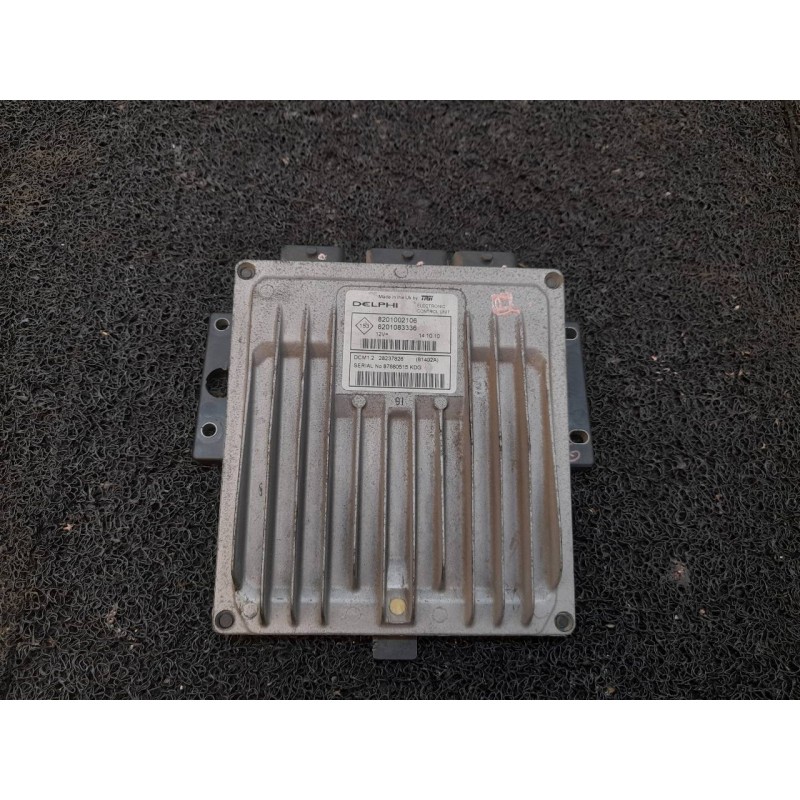 Recambio de centralita motor uce para dacia duster ambiance 4x2 referencia OEM IAM 8201002106 8201083336 