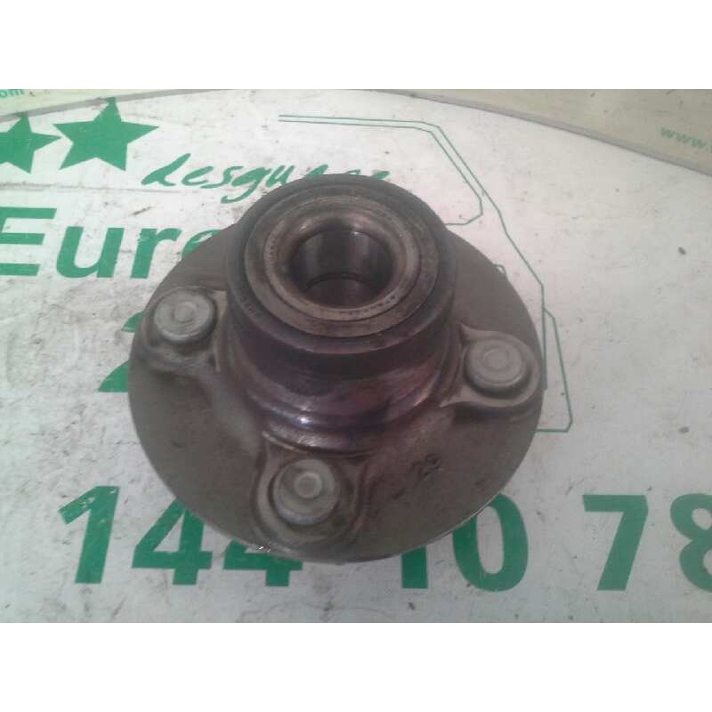 Recambio de buje trasero para nissan almera (n15) 2.0 diesel referencia OEM IAM   