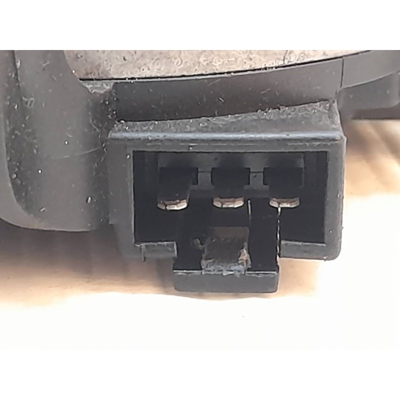 Recambio de motor limpia trasero para opel astra h caravan innovation referencia OEM IAM 13105981 0390201591 BOSCH 2
