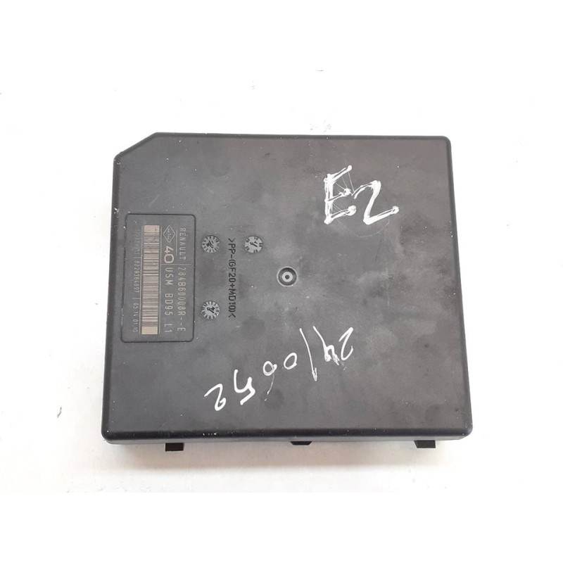Recambio de caja reles / fusibles para renault megane iii berlina 5 p dynamique referencia OEM IAM 284B60008R - Gris 2