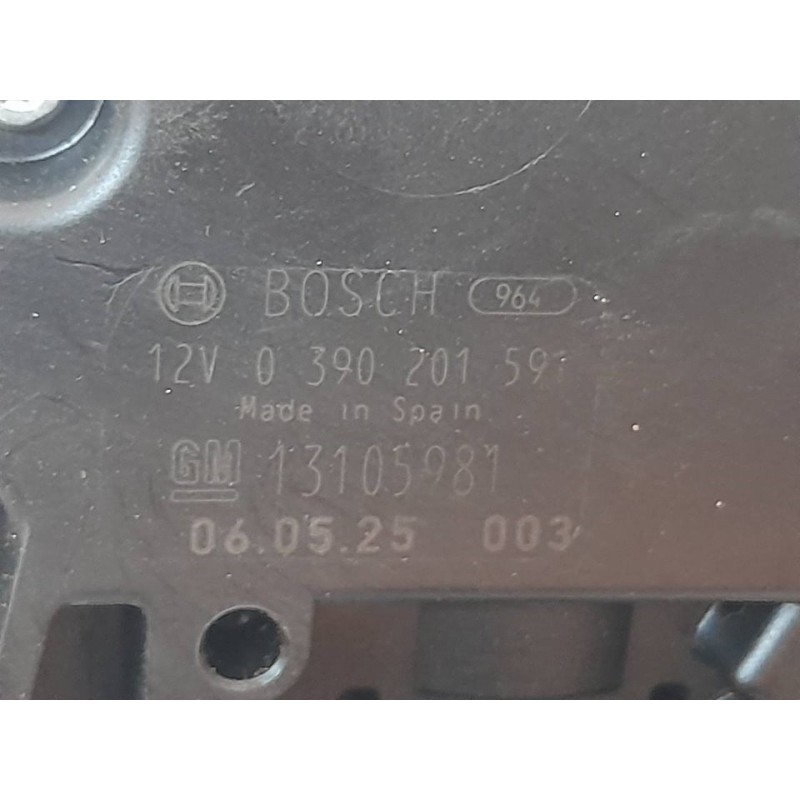 Recambio de motor limpia trasero para opel astra h caravan innovation referencia OEM IAM 13105981 0390201591 BOSCH 4