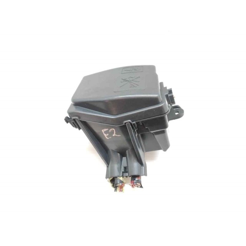 Recambio de caja reles / fusibles para dacia dokker essential referencia OEM IAM 3
