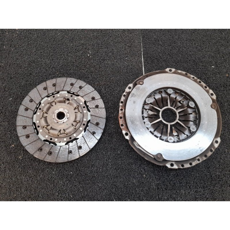 Recambio de kit embrague para opel zafira b enjoy referencia OEM IAM 324039410  LUK